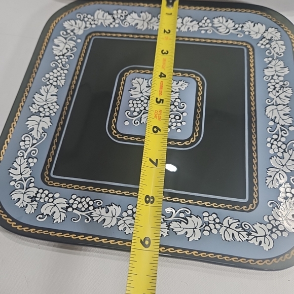 Vintage Smokey Black Glass Leaf Border Set of 2 Trays - Picture 8 of 10